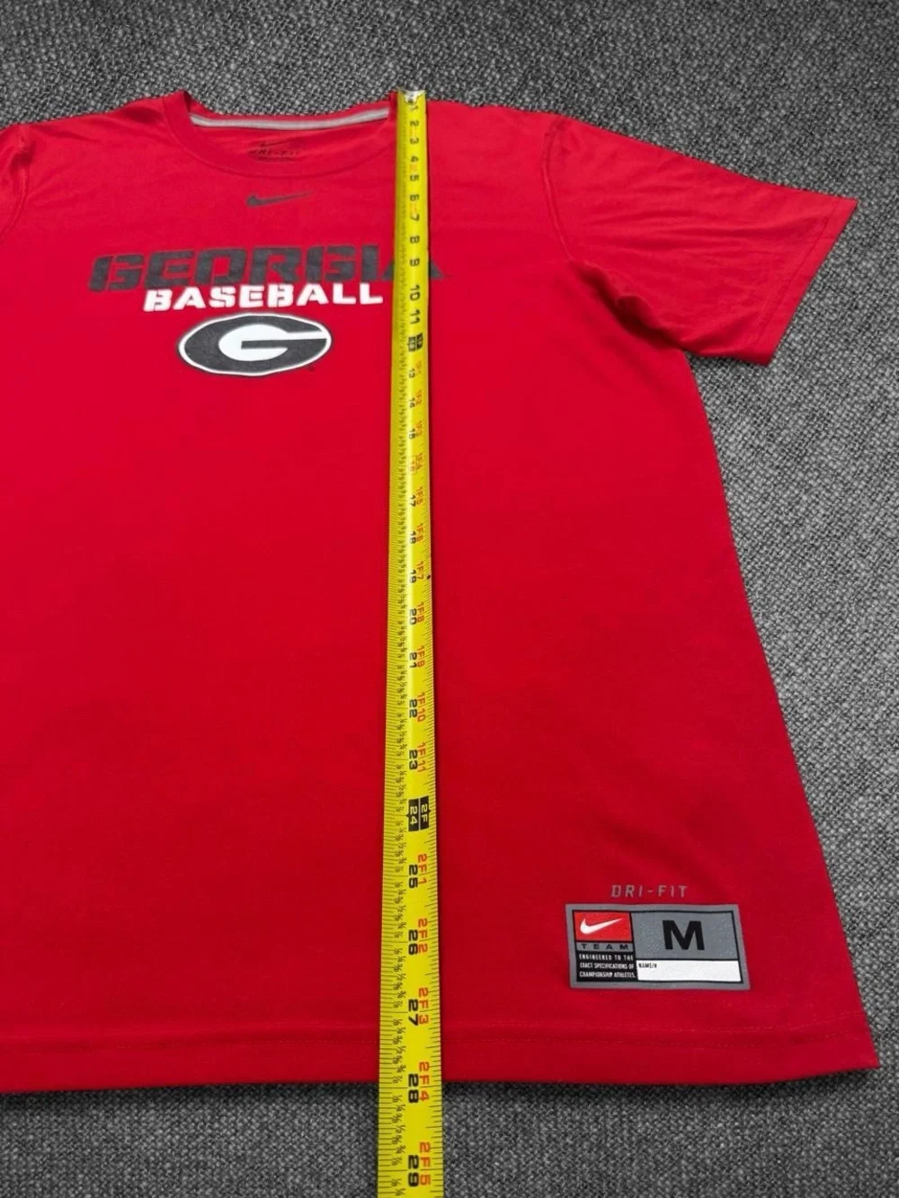 Nike Dri-FIT Georgia Bulldogs Baseball Graphic Performance T-Shirt Size Medium